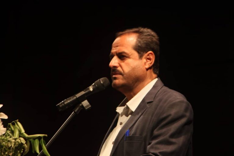  پاسخ تند فرماندار کهگیلویه به انتقاد هنرمند و عضو شورای شهر دهدشت/حکایت کار نکرده و منتی که هست!