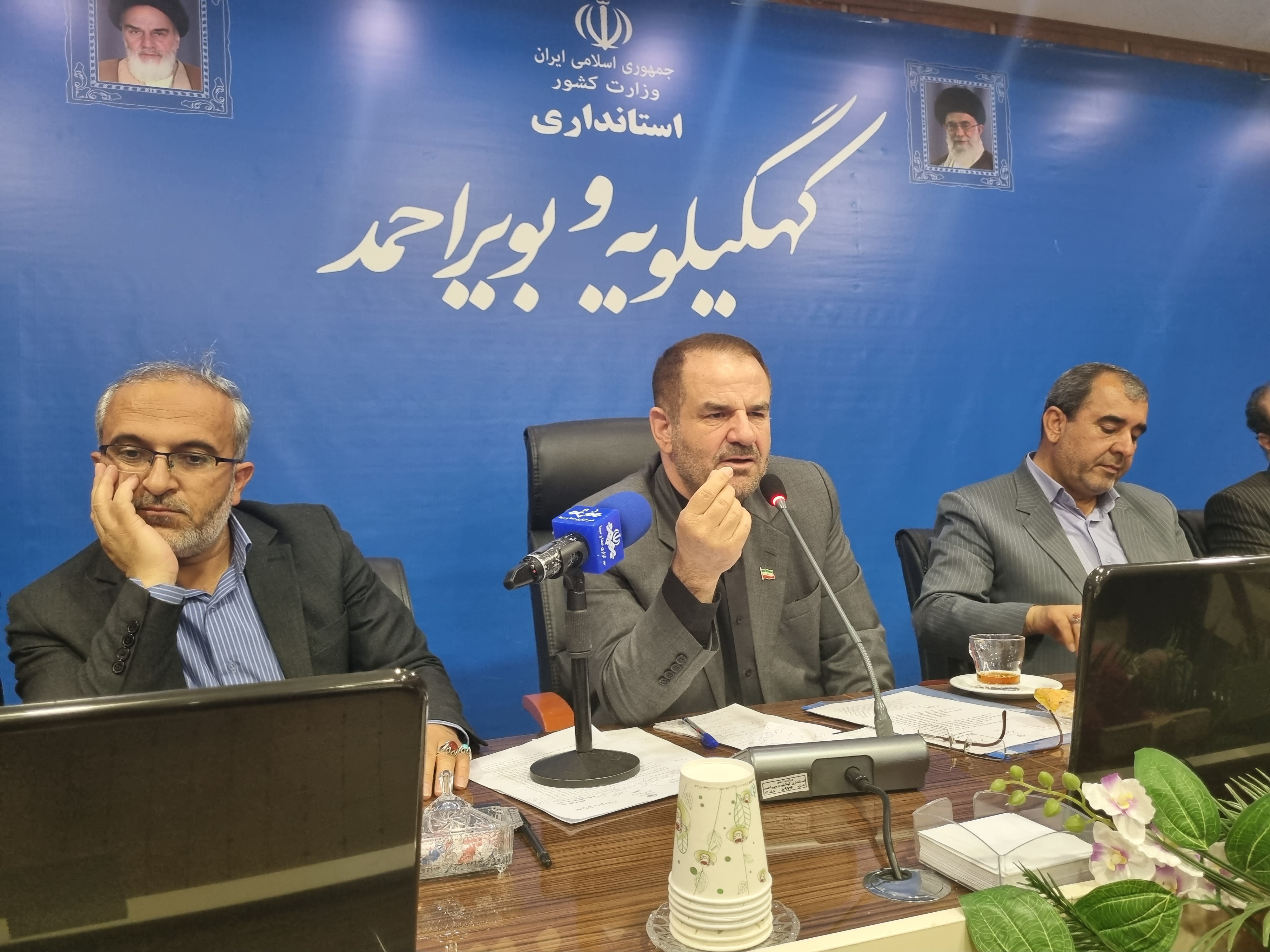 روبانهای انتخاباتی نمایندگان در حال جمع شدن است/برخی مدیران تغییر میکنند/مردم استان ۲۵۳ هزار نامه به رئیس جمهور نوشتند