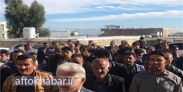 تصاویر نشست رضا دهبانی پور در دیشموک