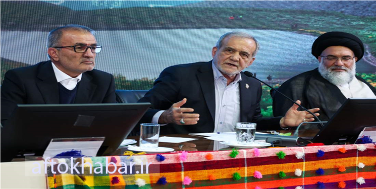 پزشکیان در جمع فعالان سیاسی و اجتماعی استان: سدهای ماندگان و خرسان را در دولت تصویب نکردیم؛ کجا من امضا کرده ام؟!