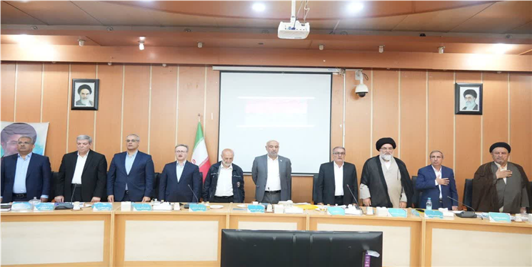 وزیر تعاون بر ضرورت برخورداری طرح‌های اقتصادی استان از پشتوانه کارشناسی و توجیه اقتصادی تأکید کرد/ میدری:زنجیره تولید و فرآوری گیاهان دارویی در کهگیلویه و بویراحمد توسعه می‌یابد/ مهرجو: مدیریت استان و وزارت تعاون برای حمایت از تولید و اشتغال عزم جدی دارند