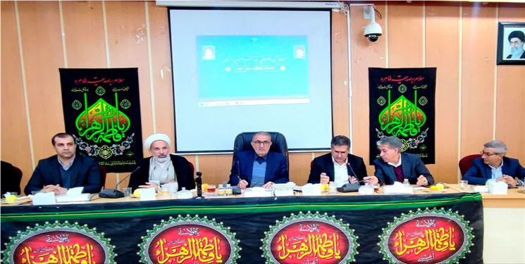  نشست صمیمی چهار ساعته استاندار با معتمدین استان