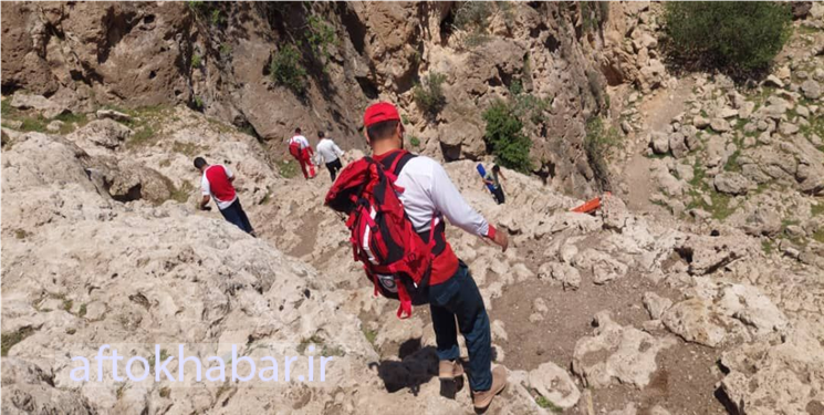 خانواده ۹ نفره گرفتار در ارتفاعات چاروسا کهگیلویه نجات یافتند