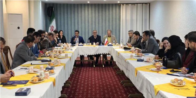 تفاهم‌نامه افزایش پروازهای فرودگاه‌ یاسوج با حضور استاندار منعقد شد 