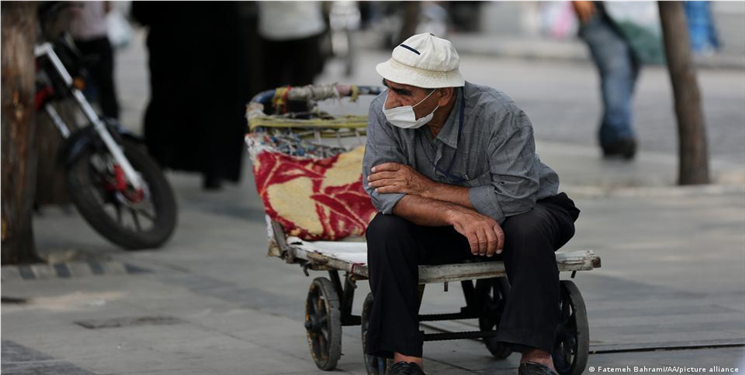 ۴۴ درصد جمعیت کشور دچار فقر مطلق هستند، یعنی ۳۵ میلیون نفر توان تامین هزینه‌های ضروری زندگی را آنگونه که شایسته است ندارند/ ۴ میلیون دچار فقر شدید هستند/ در سال ۱۴۰۱ دو میلیون نفر به جمعیت فقر مطلق اضافه شد