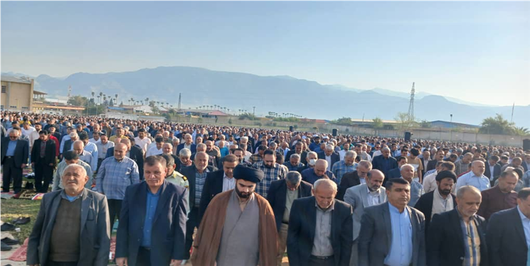 تصاویر برگزاری نماز عید فطر در گچساران / رشیدی‌کیا: آقایان مسئول برای خدمت به مردم کمربندها را محکم ببندید 