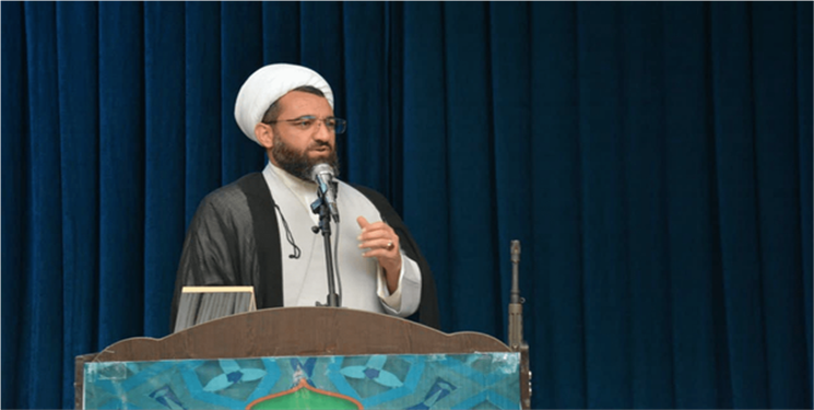 مطالبات امام جمعه دهدشت در آستانه مهرماه: مدرسه را از «سیاسی‌کاری» مصون نگه دارید