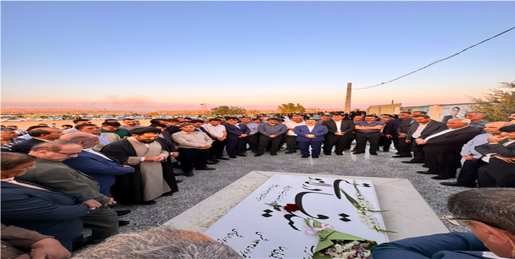 گزارش تصویری از بزرگداشت چهارمین سالگرد زنده یاد دکتر لاهوتی