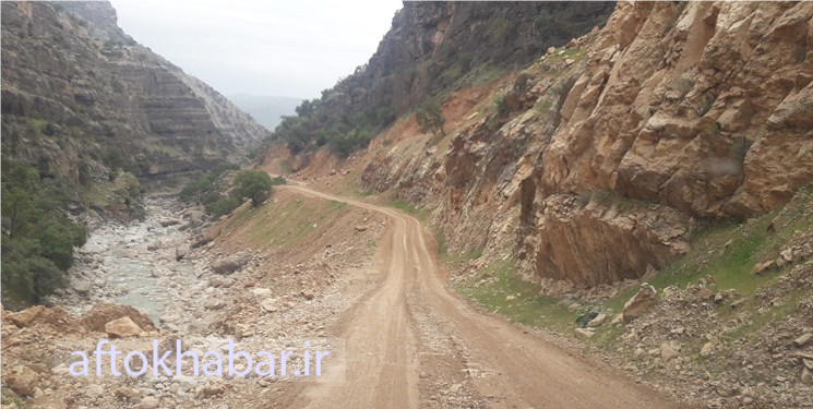 وضعیت اسفناک جاده روستایی « امامزاده نورالدین(ع) » کهگیلویه/ وعده هایی که قرار نیست عملی شوند!/+فیلم