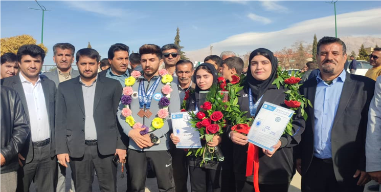 استقبال پرشور از جوانان قهرمان کونگ‌فو در یاسوج | الهه تقوایی، نسیم منصوری و محسن رحیمی افتخاری تازه برای ورزش استان رقم زدند