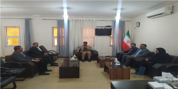دیدار دبیر و اعضای مجمع نظام مسائل استان با فرماندار شهرستان چرام