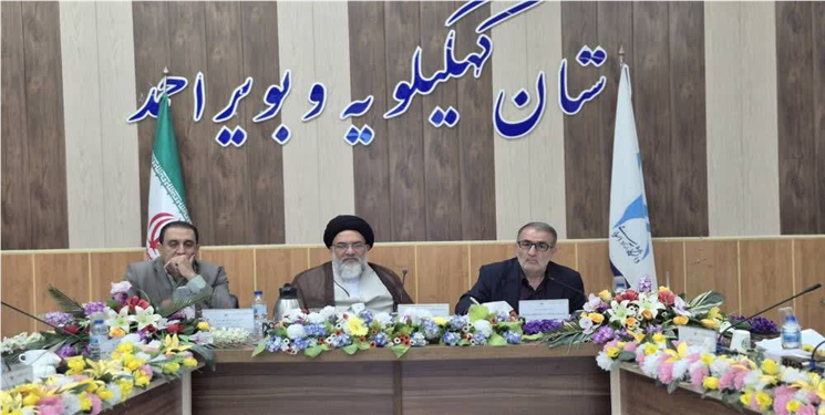 استاندار: تأکید بر نقش کلیدی دانشگاه آزاد در توسعه اقتصادی و علمی استان  