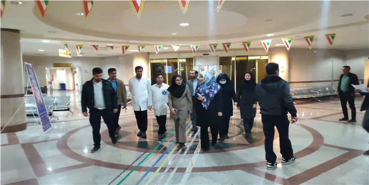 سرپرست دانشگاه علوم پزشکی یاسوج در بازدید شبانه از بیمارستان شهید جلیل: مشکلات را با همکاری حل می‌کنیم