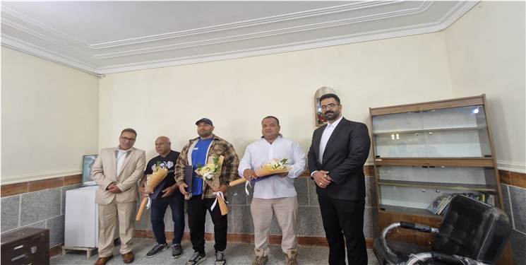 تجلیل از ورزشکاران توسط هیئت پرورش اندام گچساران/ تصاویر