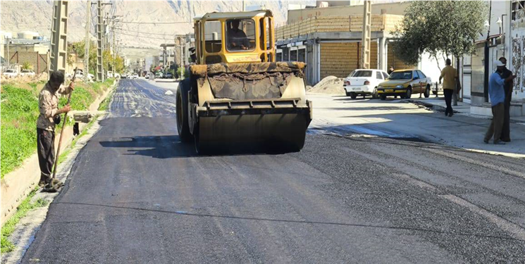 آغاز مرحله اول آسفالت‌ریزی منطقه رزمندگان دوگنبدان با حجم ۷۰ هزار متر مربع