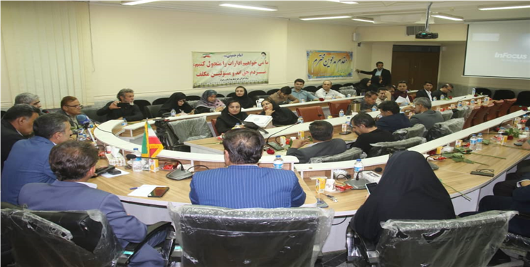 آبدارچی های جبهه پایداری همه کاره استانداری 