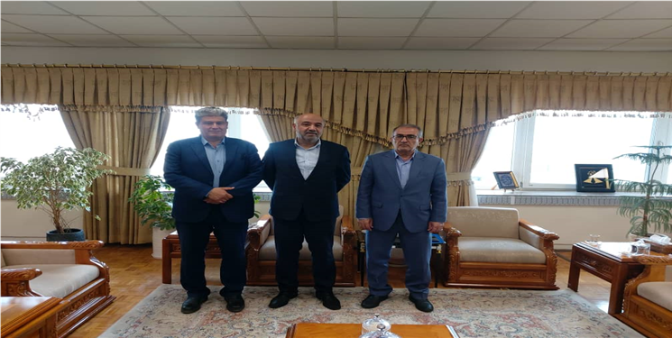 رهاورد استاندار و مدیرکل در دیدار با وزیر کار/ سهمیه تسهیلات تبصره ۱۸ استان افزایش یافت/ جزییات
