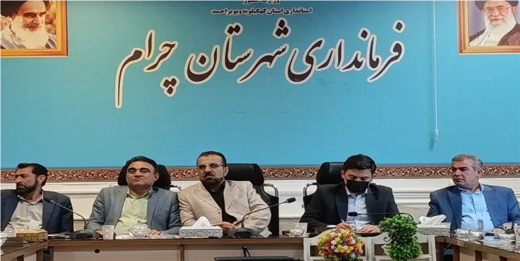 چرام با شعار بزرگ نمی‌شود؛ نقدی بر ادبیات نمایشی فرماندار 