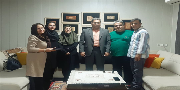 دیدار نوروزی سرپرست و کارکنان فرهنگ و ارشاد گچساران با جمعی از هنرمندان پیشکسوت/ تصاویر